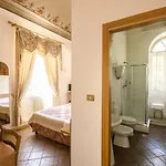 Hotel Iris 2*
