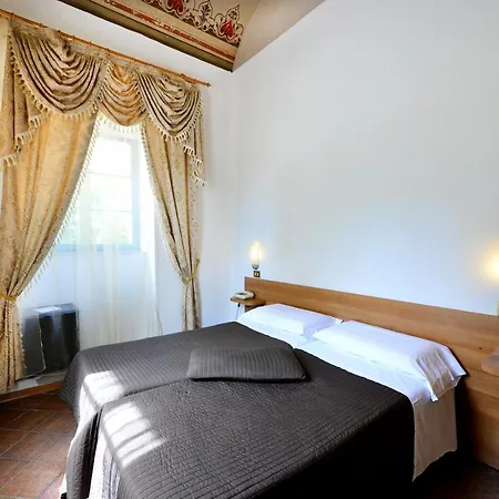 Hotel Iris 2*