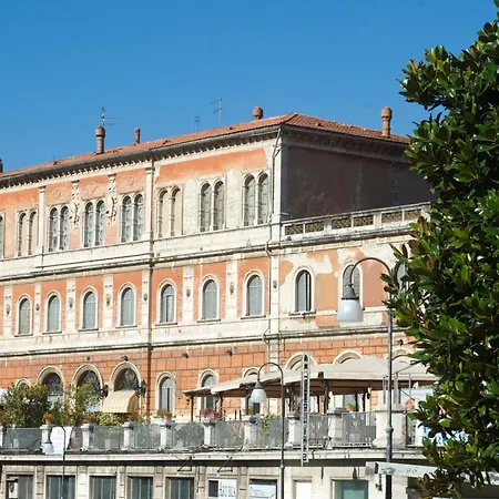 Hotel Iris 2*