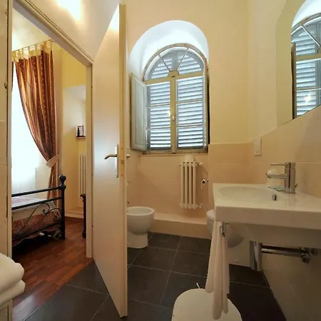 Hotel Iris 2*